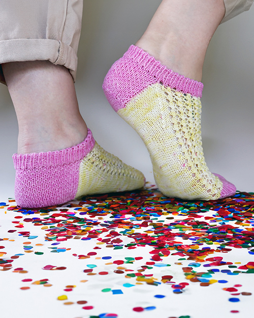 Speckle Pop Socks Knitting Pattern back and side shot